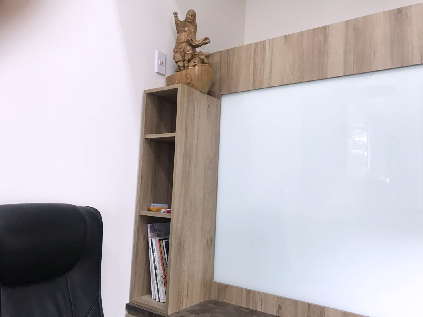 展示書櫃及書桌