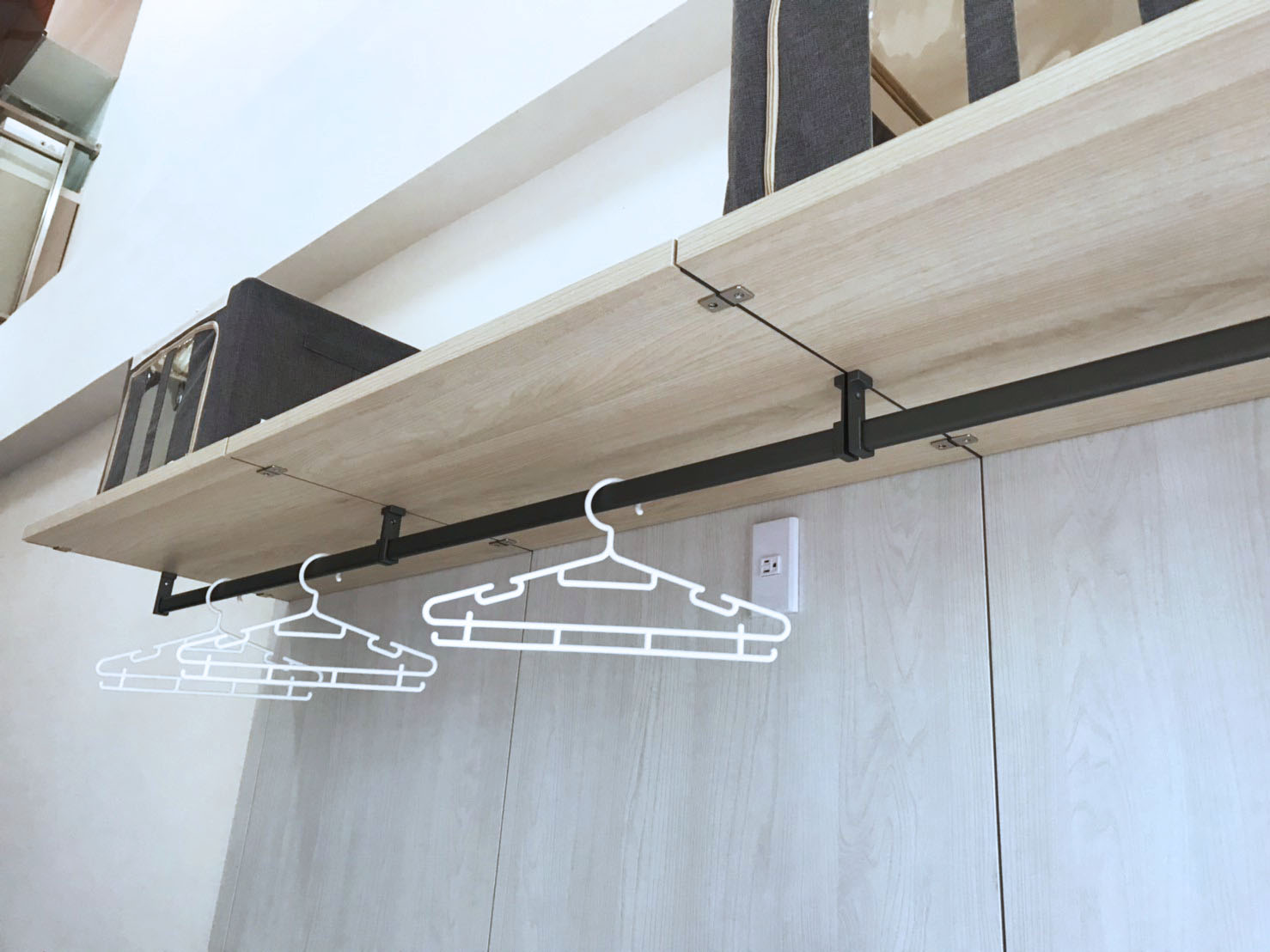 展示開放式衣櫃